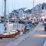 T3 Avec Superbe Terrasse, Coin Prise De Апартаменты